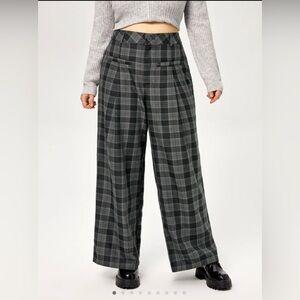 CHECK PATTERN POCKET WIDE LEG TROUSERS CURVE & PLUS